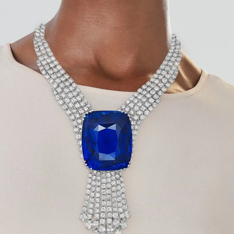 The Blue Belle of Asia sapphire of 392.52 carats in a diamond necklace